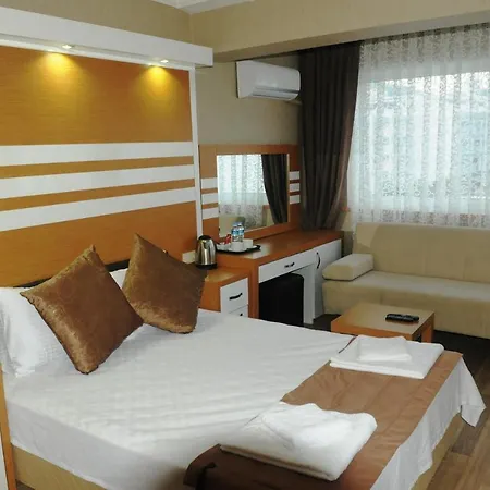 Hotel Heaven *
