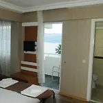 Heaven Hotel *