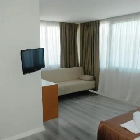 Hotel Heaven *